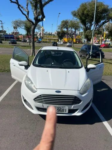 Ford Fiesta 1.6 16V Flex Mec. 5P 2016