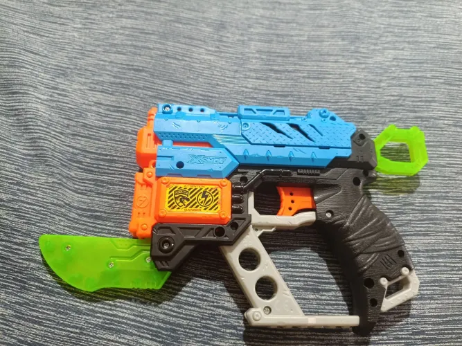 Arma de brinquedo xshot com faca 5 balas aleatórias 