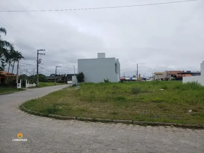 Excelente terreno !! centro de Balneário Piçarras SC!