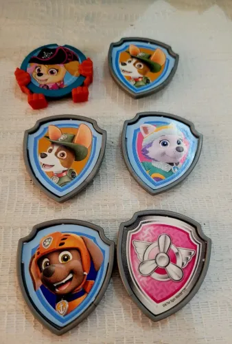 Escudos patrulha canina
