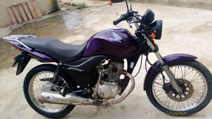V/T moto top em perfeito estado