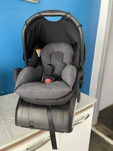 Bebê conforto Galzerano Napoli com base para carro