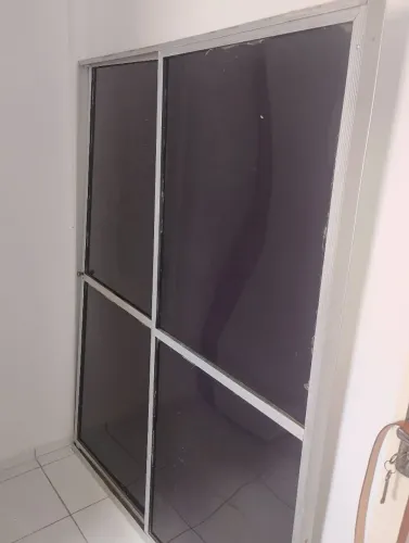 Vendo box em acrílico 136x180