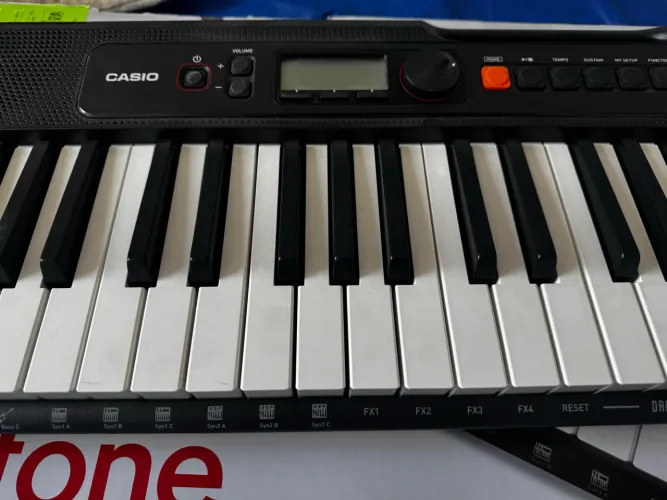 Teclado Cassio CT-S195