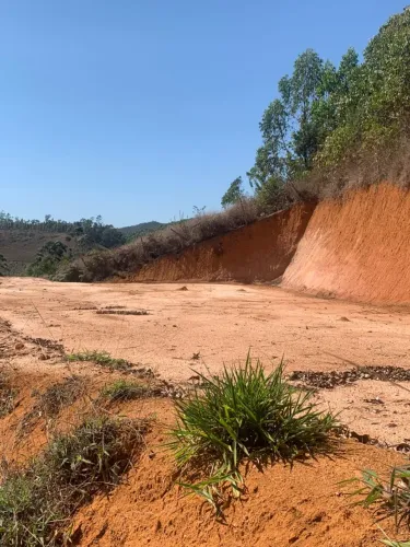 Terreno em Domingos Martins (Ribeirão Capixaba) com 1300m² e com platô de 800m²