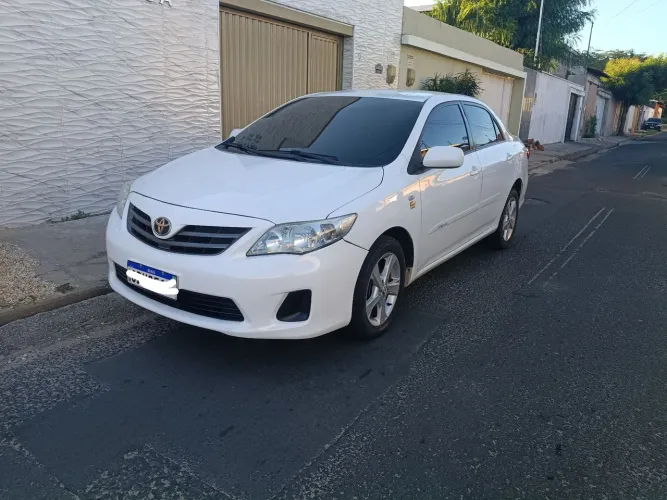 Toyota Corolla GLI 1.8 Flex 16V Aut. 2013