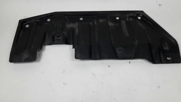 Capa Acabamento Plastico Proteção Tanque  Direito Lancer Gt