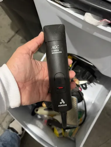 Máquina de tosa andis