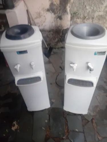 Bebedouro refrigerado de galão 220v