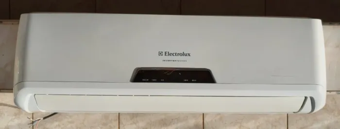 Ar Condicionado Split Electrolux Inverter 9000 BTUs Frio (220V)