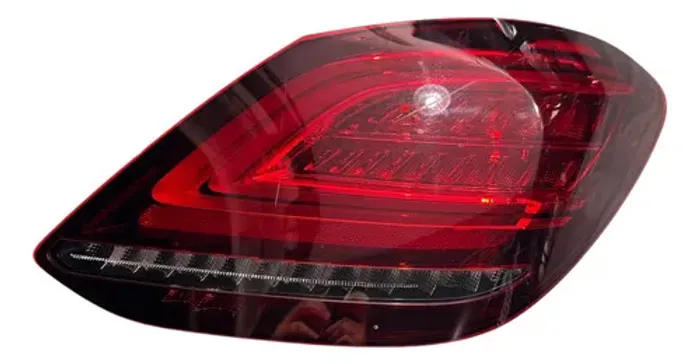 Lanterna Traseira Direita (a2059064603) Mercedes C180 19/21 Direito/passageiro Vermelho
