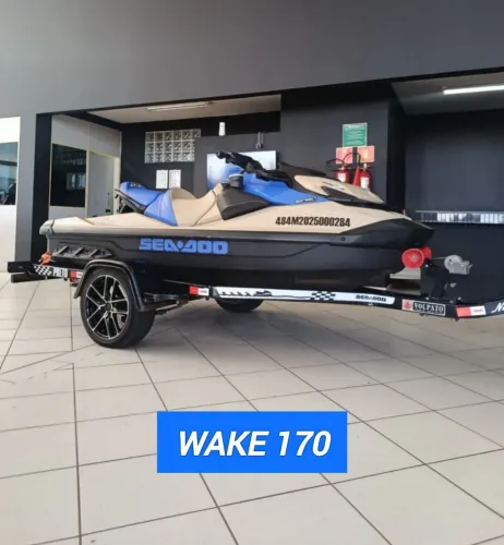 Jet-ski Sea-Doo WAKE 170 - 19 Horas