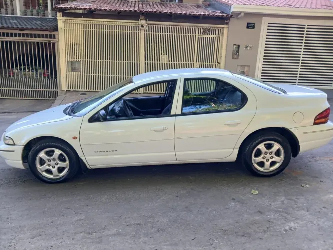 Chrysler Stratus LE 2.0 2000