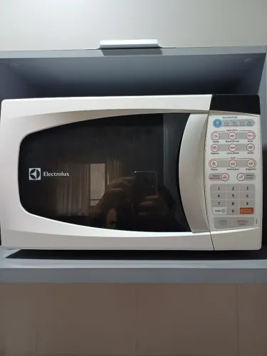 Microondas 20l Electrolux pra arrumar
