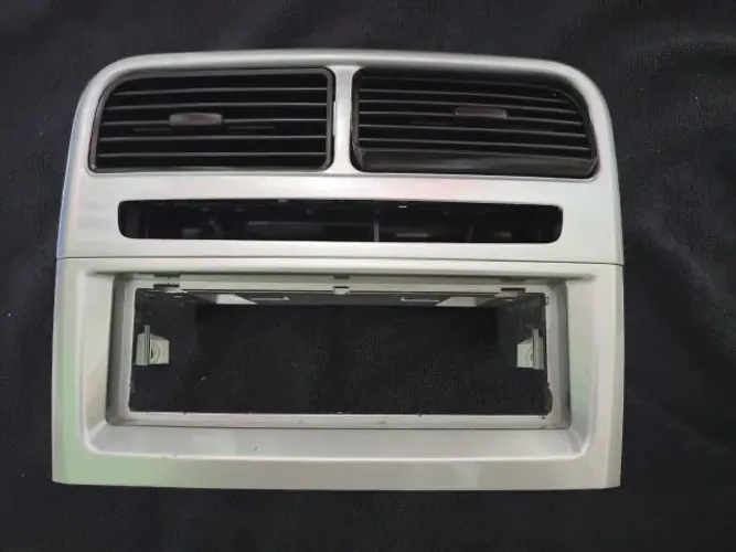 Difusor de ar frontal com acabamento do radio original Fiat punto 1.4 Attractive