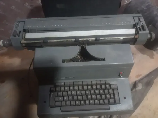 máquina de escrever 
