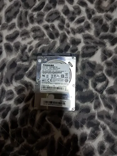 HD Toshiba 1TB 2.5 Notebook - No Estado / Sem Testes"