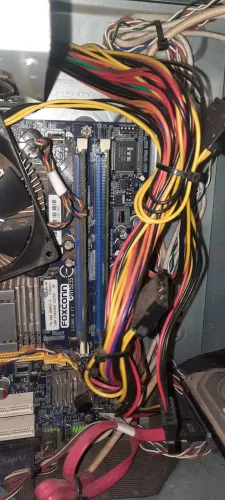 Preciso memória DDR3 8GB. Para computador