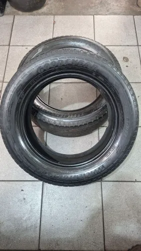 Par de Pneu aro 17 215 60