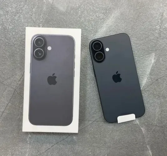 iPhone 17 - 256 - black