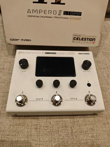Pedal de Guitarra Ampero 2 Stomp em estado de ZERO 