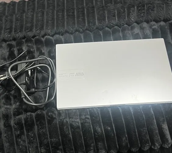 Vendo notebook novo