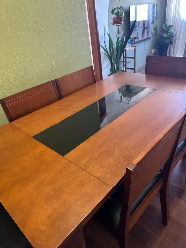 MESA DE JANTAR 6 lugares c/ cadeiras