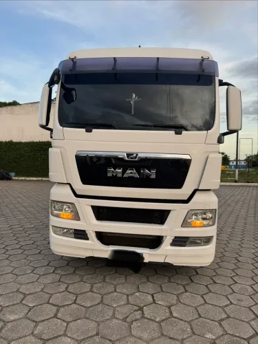 VENDE-SE MAN TGX 28.440 6X2 ANO 2020