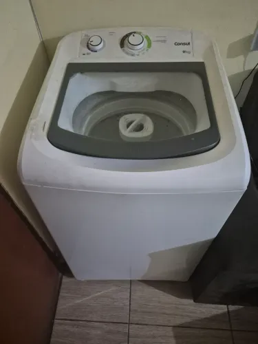 Máquina de lavar 9kg marca. Consul no valor de 350