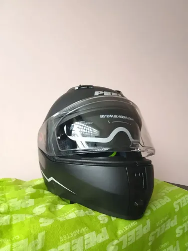 Capacete PEELS Icon Pro NKD - Nunca Usado