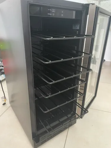 Adega Brastemp Climatizada 28 Garrafas Modelo BZB28AEANA