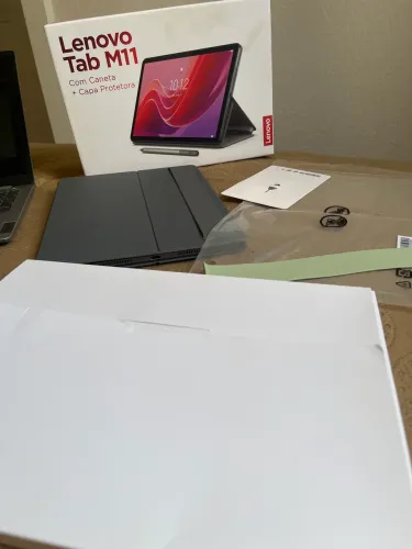 Tablet Lenovo M11 - Nunca usado