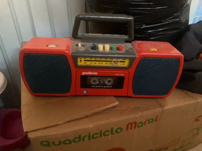Rádio antigo meu primeiro gradiente (não foi testado )