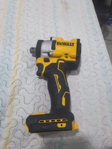 Chave de impacto dewalt dcf922