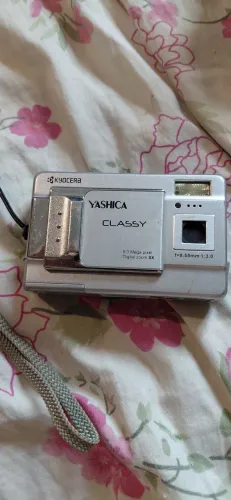 CÂMERA DIGITAL YASHICA CLASSY KYOCERA