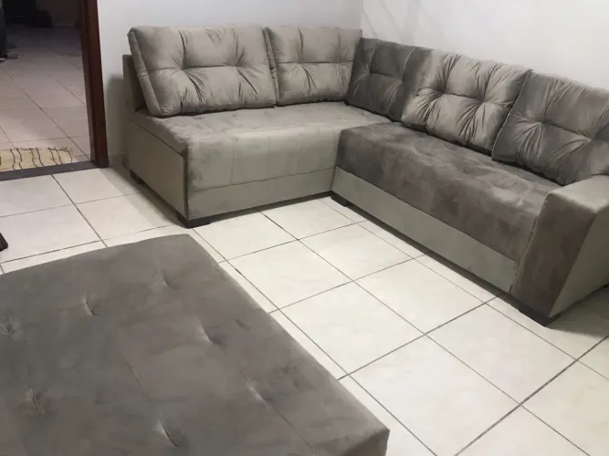 Sofá 5 lugares+ puff