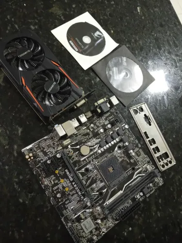Placa mãe Asus a320m-k queimada; GPU Gigabyte GTX 1050TI sem dar vídeo