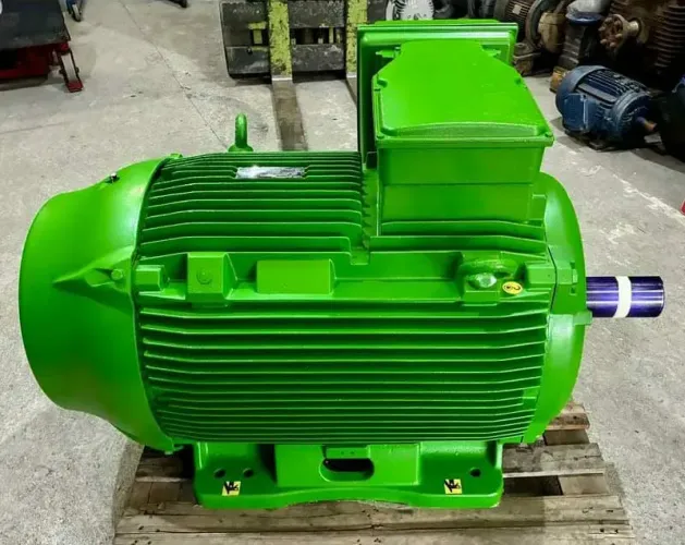 Motores Weg semi novo com garantia de 400 CV 250 CV 100 CV 150 CV