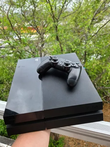 Ps4 fat 500gb bem conservado