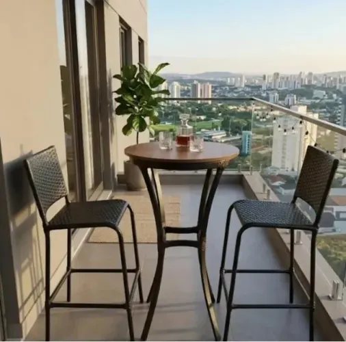 Banquetas em alumínio e fibra sintética a partir de 270,00 cada  em várias cores.