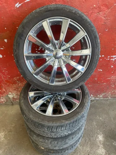 Jogo de Rodas Aro 17 Cromadas 4 Furos + Pneus 205/50 R17