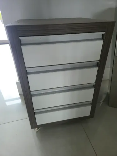 Movel de escritorio com gavetas