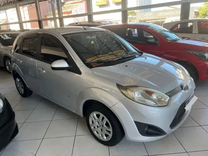 Ford Fiesta SE 1.0 8V Flex 5P 2014