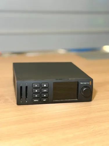 Blackmagic HyperDeck Studio Mini - Excelente Estado