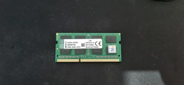 Memória RAM 4GB DDR3L 1600MHz SODIMM Notebook-Kingston KVR16LS11/4