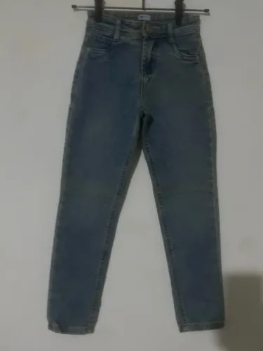 Calça jeans Skinny tamanho 8 anos