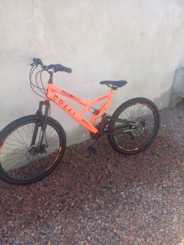 Bicicleta Colli GPS Pro Aro 26 Freio a Disco - Ótimo Estado