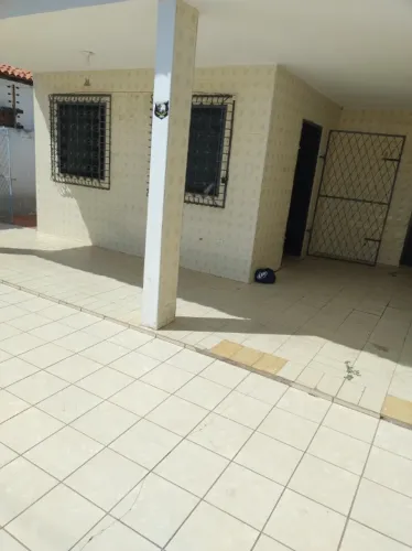 Casa em Teresina, bairro vermelha centro sul, 3 quartos.