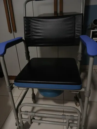 Cadeira de Banho Higiênica Desmontável Até 150 Kg Assento 43 Cm D50 Dellamed Azul
