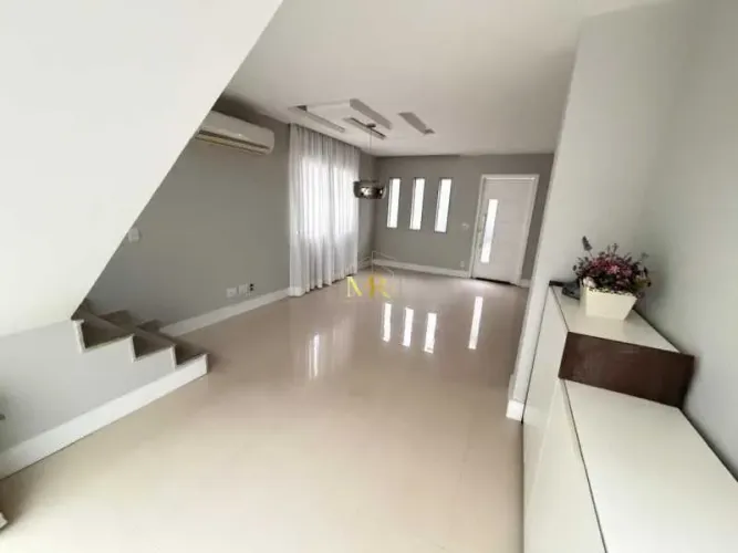 CASA PARA LOCAÇÃO NA FREGUESIA JACAREPAGUÁ NA RUA ITUVERAVA